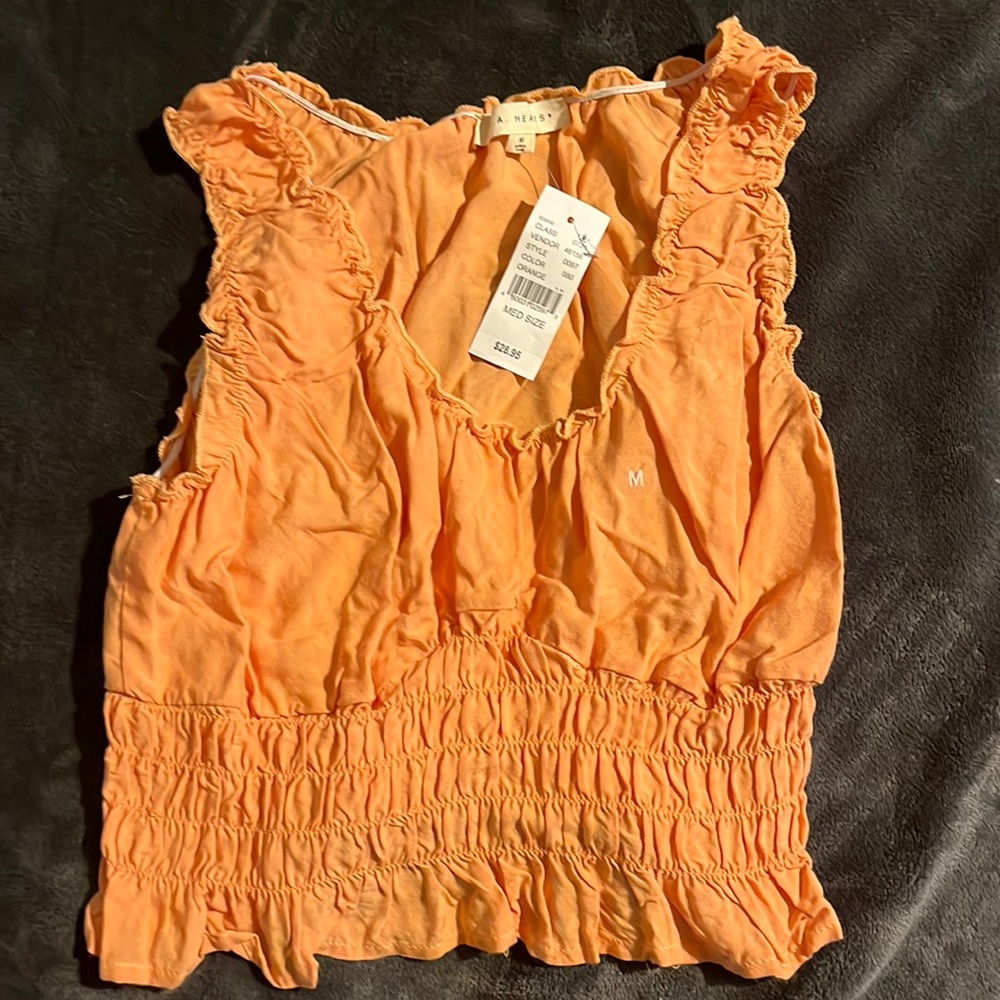 Dark peach v-neck crop top with elastic at bottom